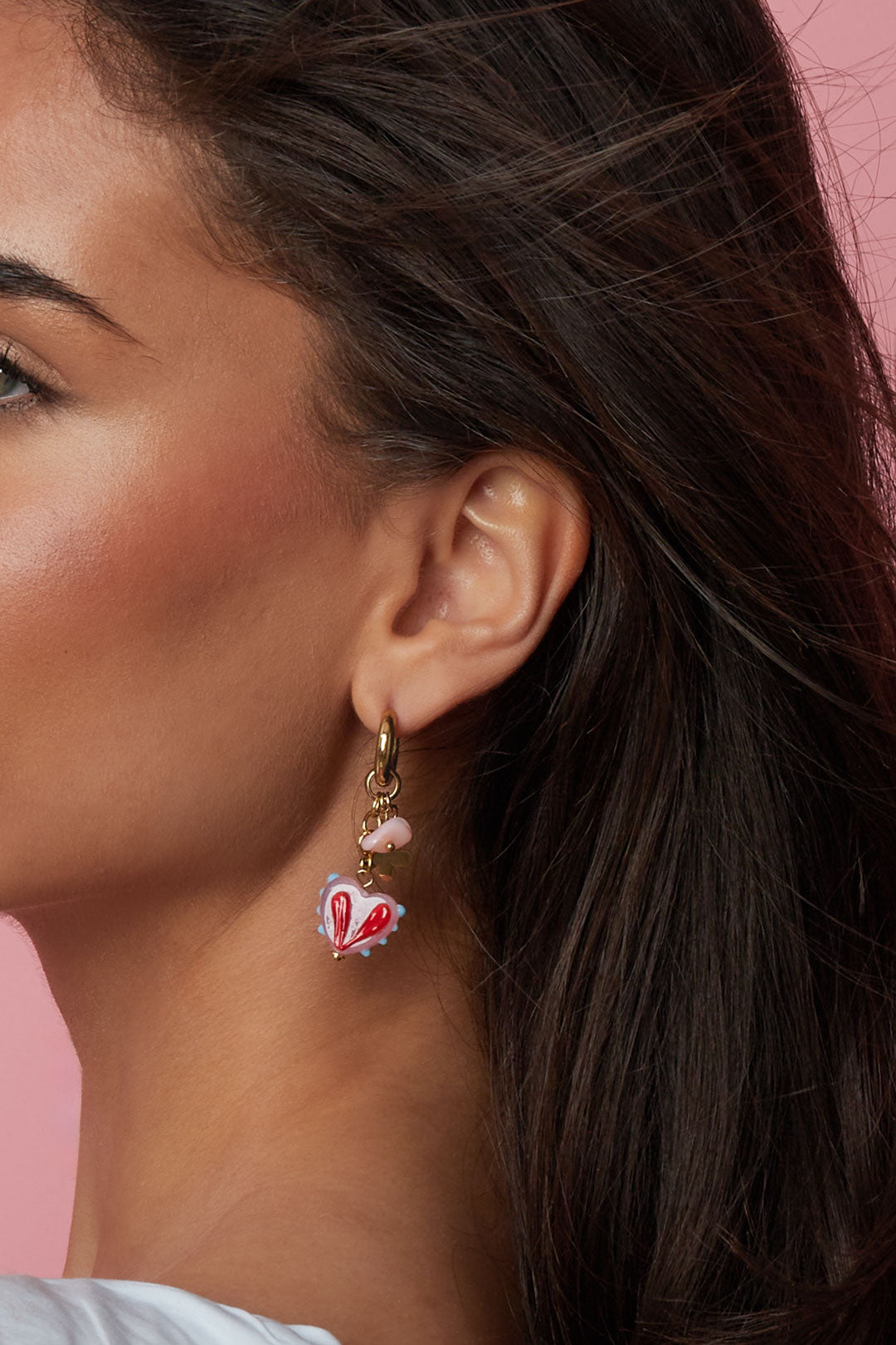 Hartjes oorbellen met kleur