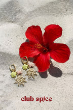 Club Spice oorbellen met bedel